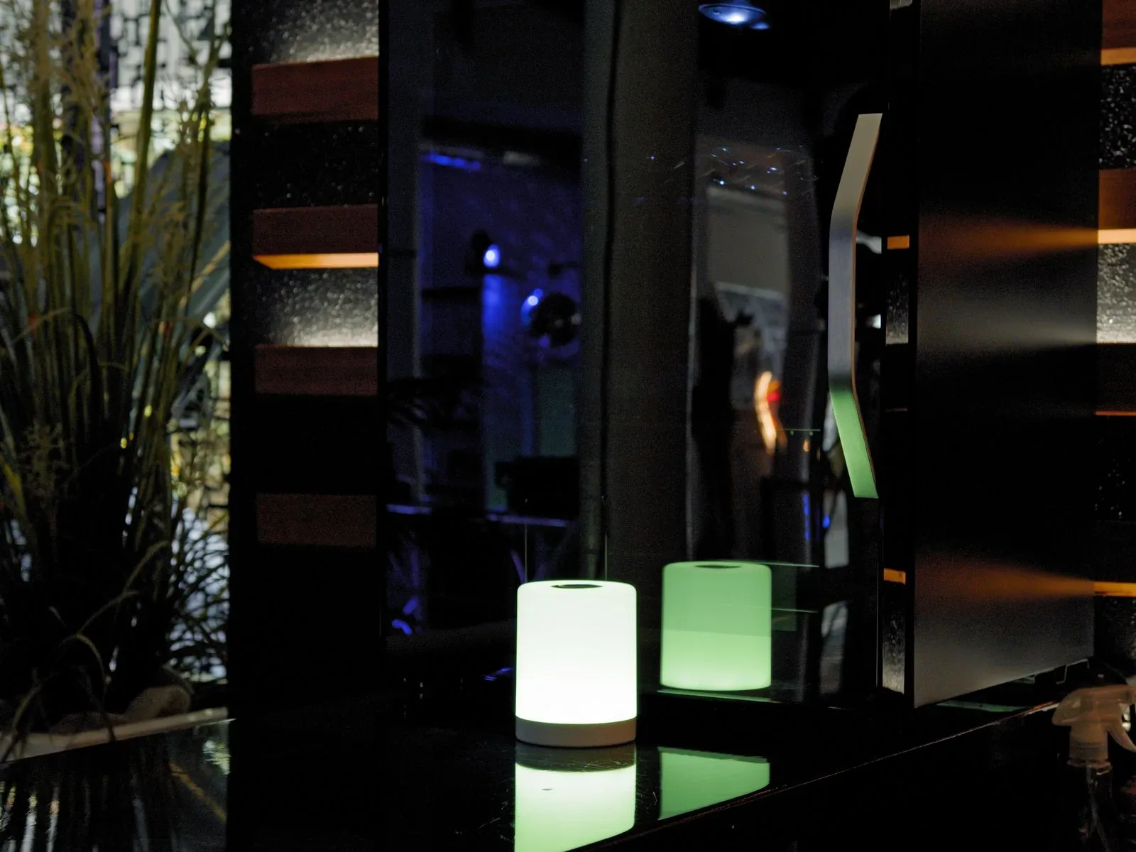 Eurolite AKKU Table Light RGB - Image 10