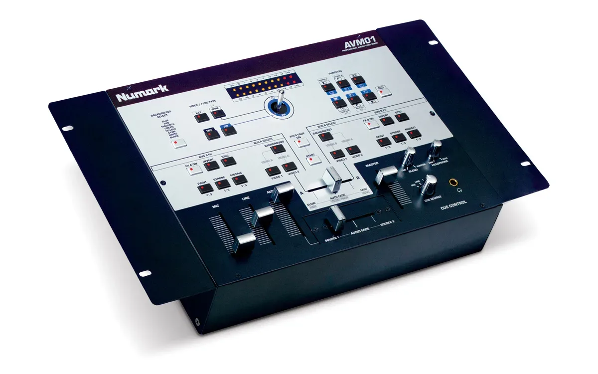 Numark AVM01