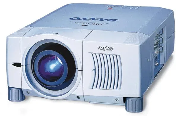 Sanyo PLC-EF31N Projector